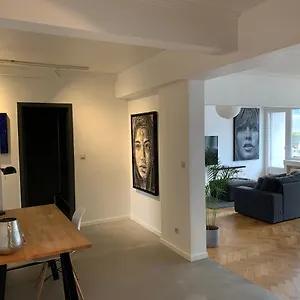 Loft Avroy , Luik België